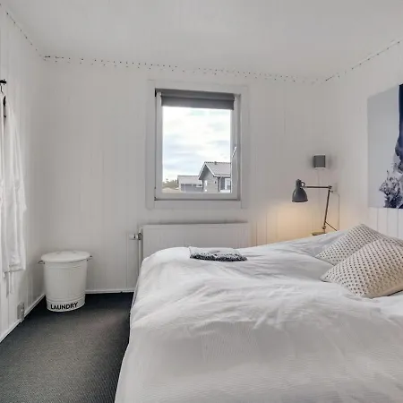 Semesterbostad Kiina - 100m From The Sea By Interhome