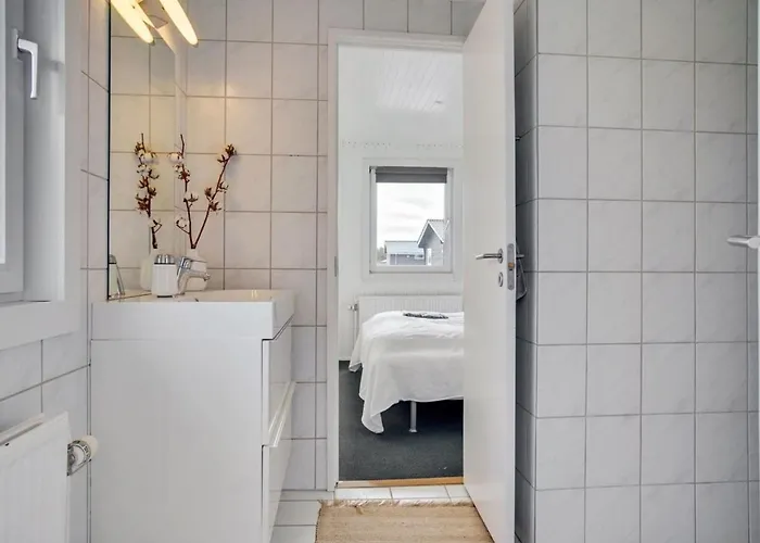 Ferienhaus Kiina - 100m From The Sea By Interhome